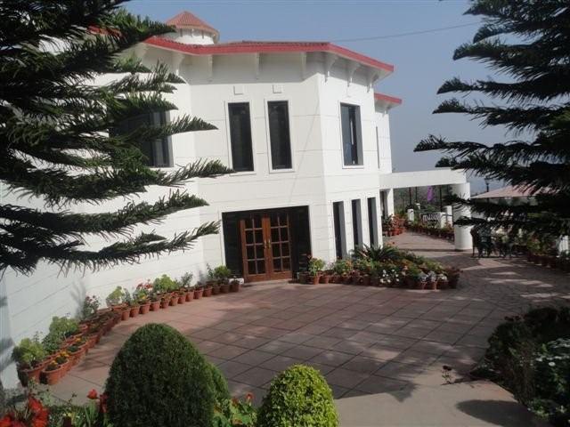 Hotel The Pine Crest 7