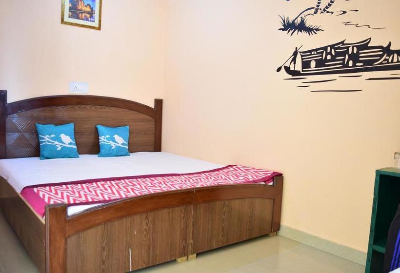 Hostel Mcleod Backpackers 17