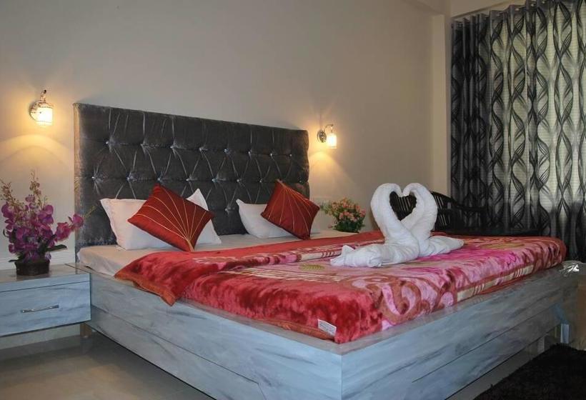 Hotel Natures Feast 2