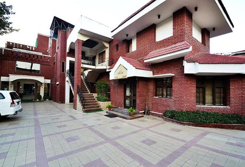 Hotel Little Chef Kanpur