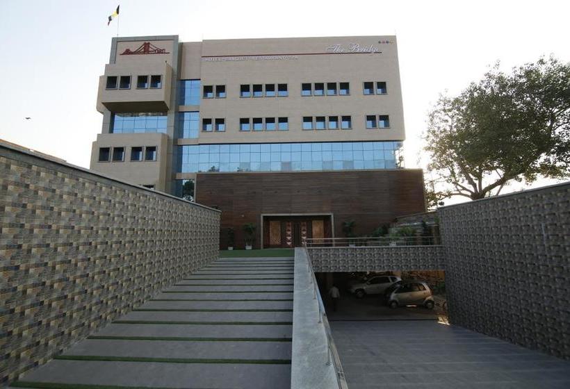 Hotel The Bridge Uttar Pradesh