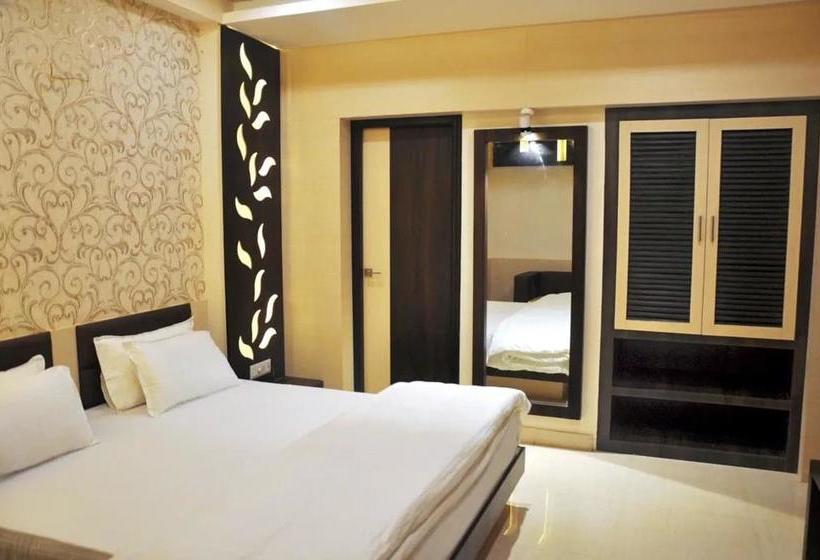 Hotel Kanpur Villa 9