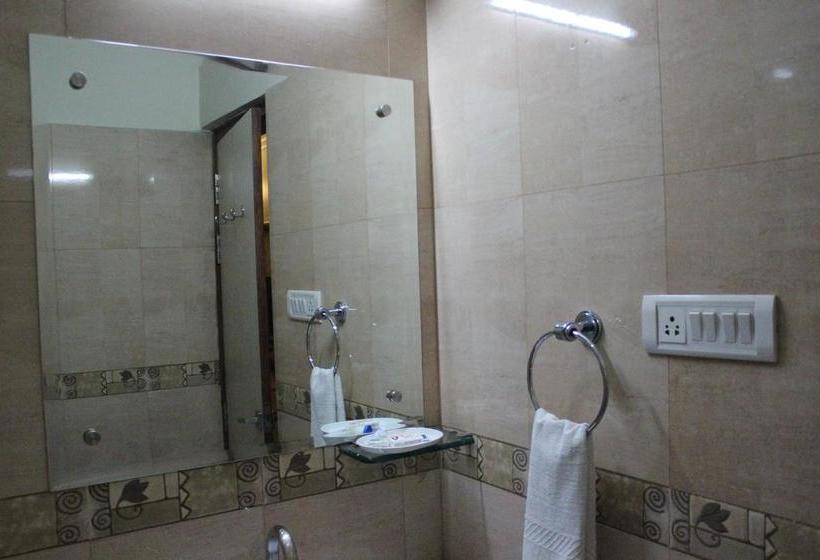 Hotel Kanha International Kanpur
