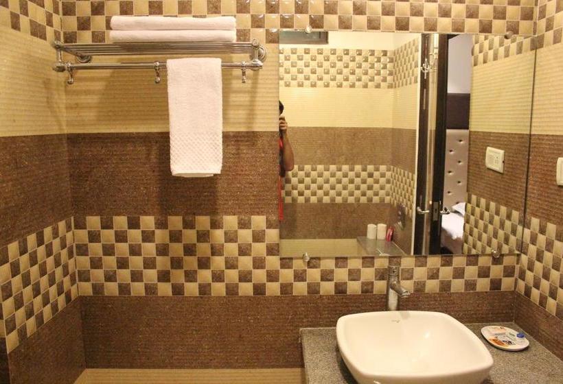 Hotel Kanha Continental 9