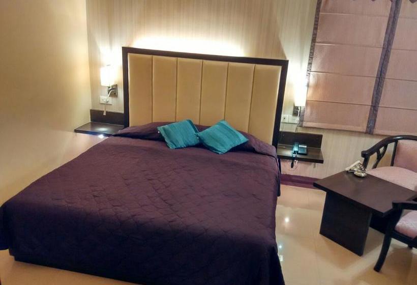 Status Hotel & Resort 14