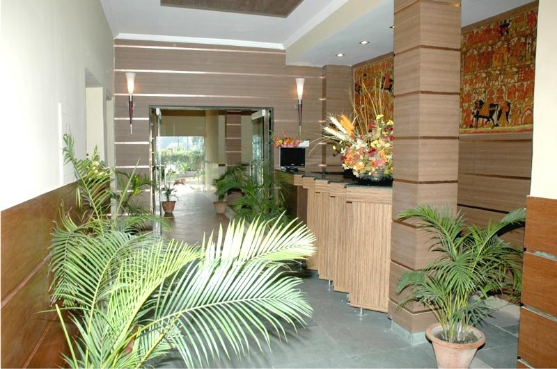 Status Hotel & Resort 19