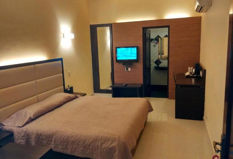 Status Hotel & Resort 7