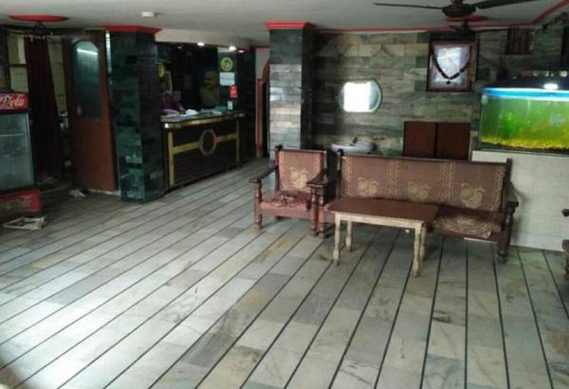 Hotel Girja Inn Kanpur Uttar Pradesh