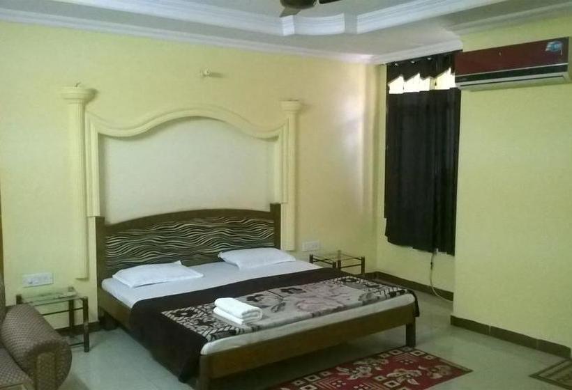 Hotel Akash Deep International 6