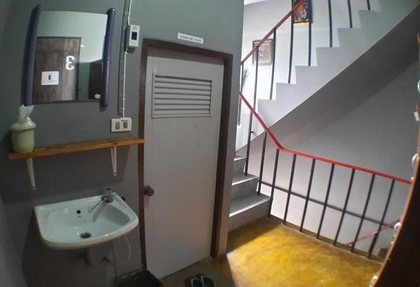 Hostel Muster House 13