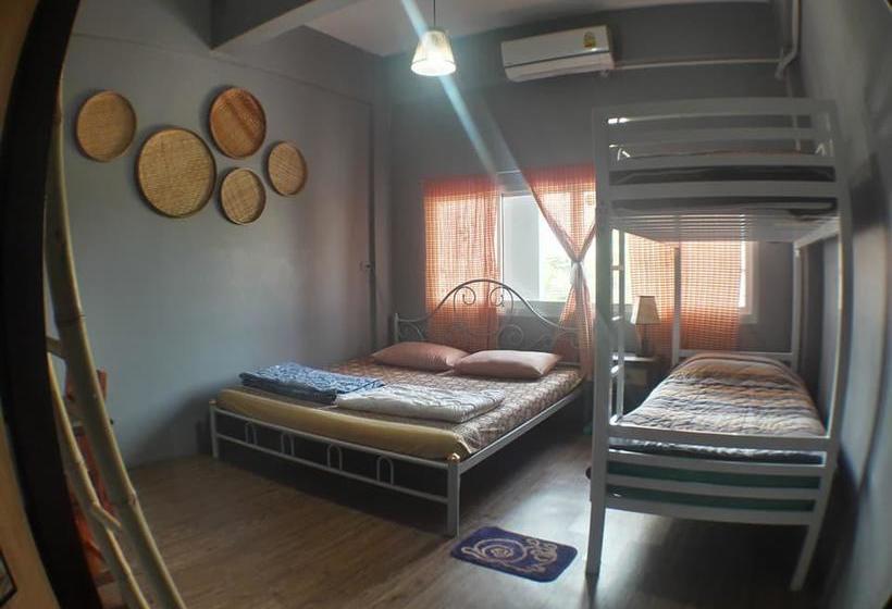 Hostel Muster House 18