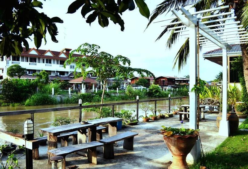1301hostels Ayutthaya 1