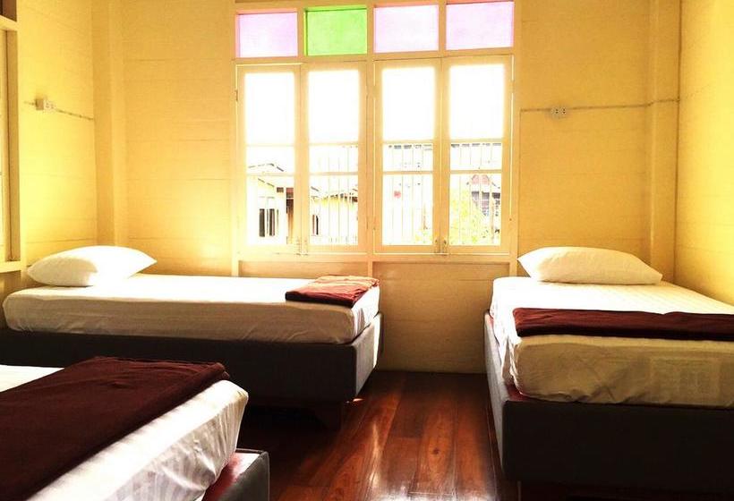 1301hostels Ayutthaya 13