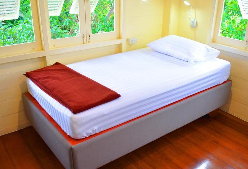 1301hostels Ayutthaya 4