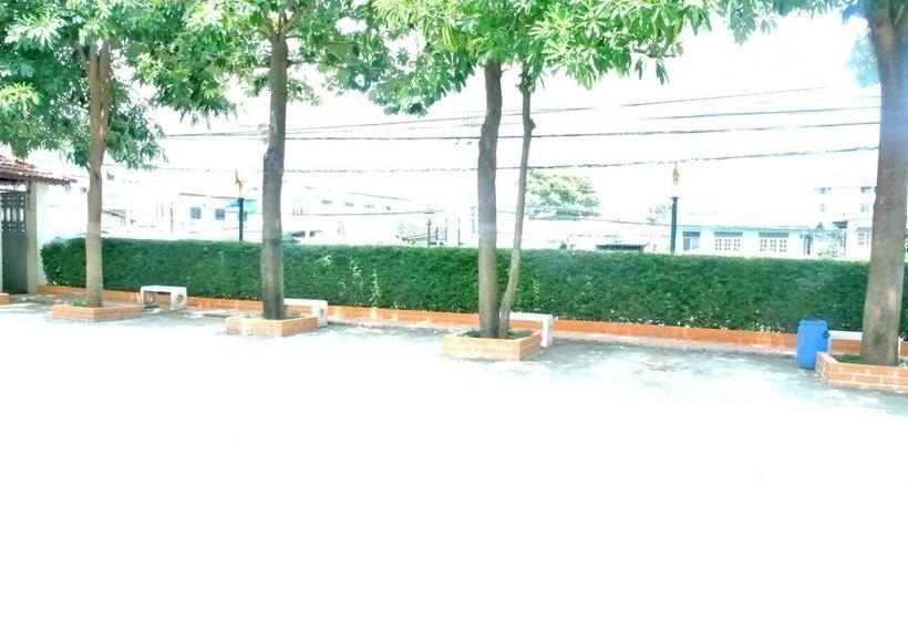 Hotel Rose Garden 19