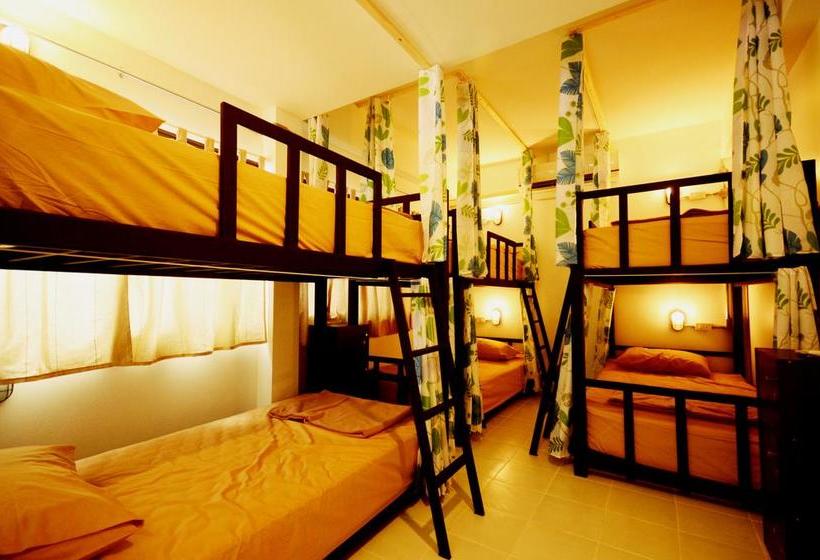 Early Bird Hostel Ayutthaya 10