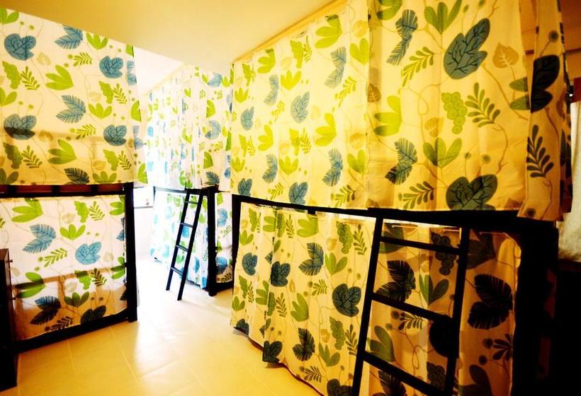 Early Bird Hostel Ayutthaya 12