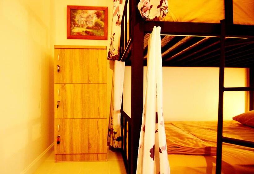 Early Bird Hostel Ayutthaya 7