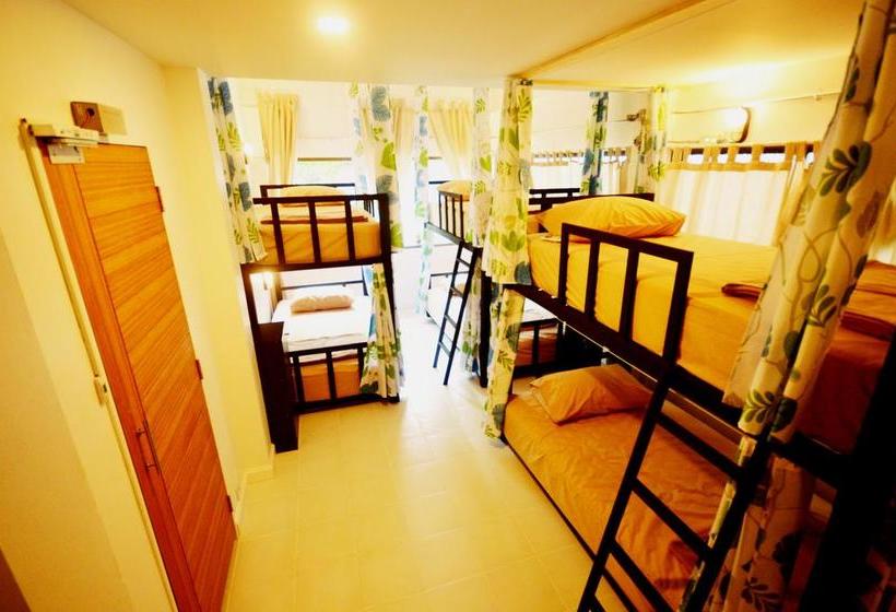 Early Bird Hostel Ayutthaya 9