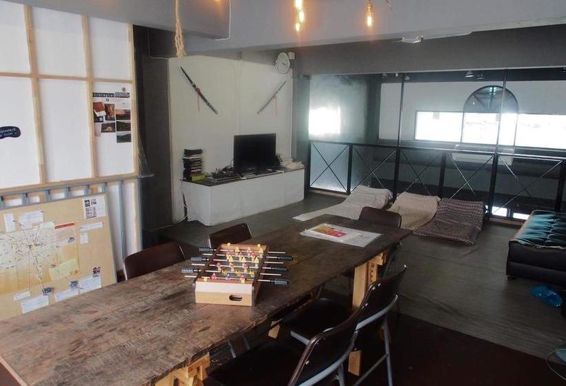 Hostel Sleepaholic 11