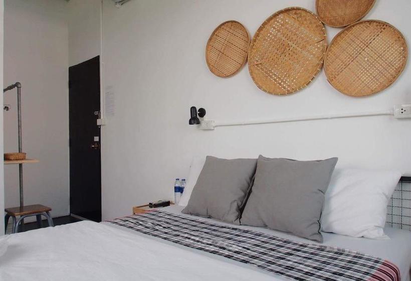 Hostel Sleepaholic 18