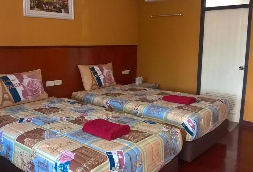 Bed and Breakfast Aiyara House 10