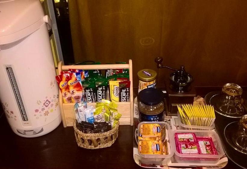 Bed and Breakfast Aiyara House 11