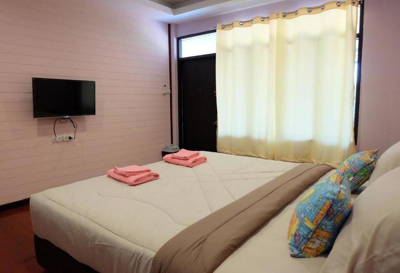 Bed and Breakfast Aiyara House 13