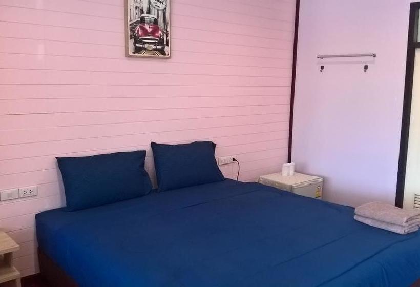 Bed and Breakfast Aiyara House 3