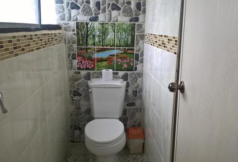 Bed and Breakfast Aiyara House 7