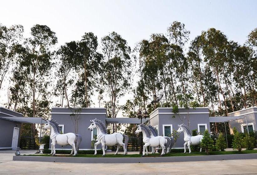 Thaiasia Goldensea Resort