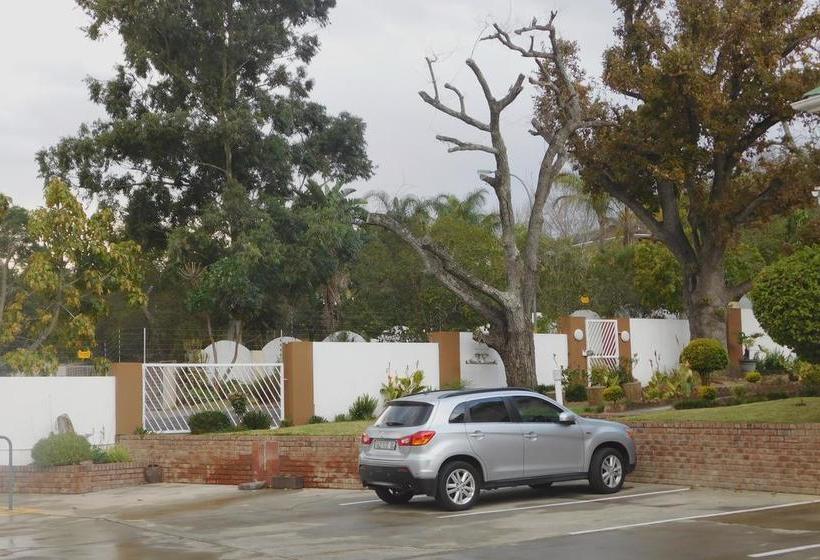 Bed and Breakfast 2 Oaks Guesthouse 15