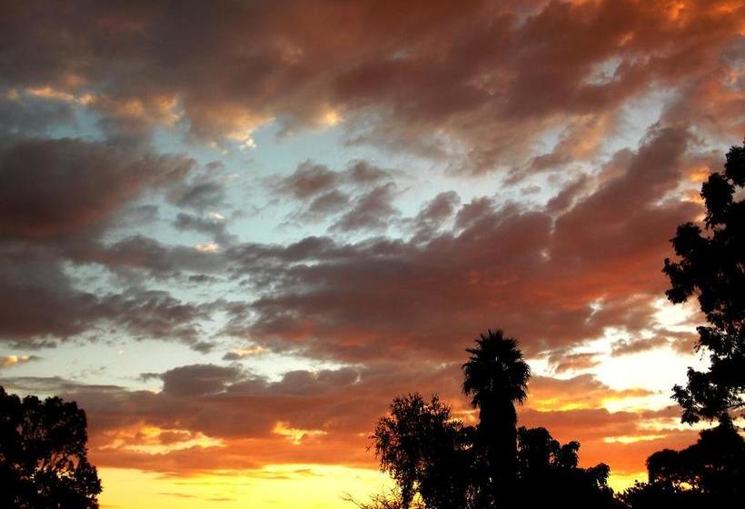 Bed and Breakfast 2 Oaks Guesthouse 3