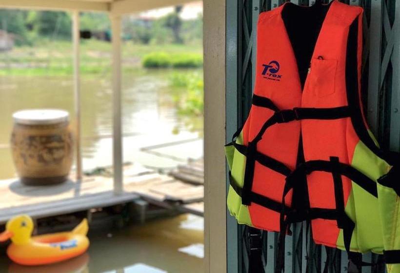 Hostel U Pae Paestay Uthaithani 15