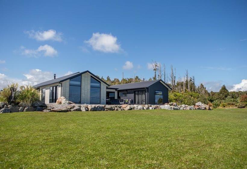 Bed and Breakfast Montagu House 11