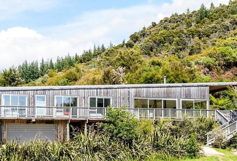 Bed and Breakfast Serenity Lodge 2