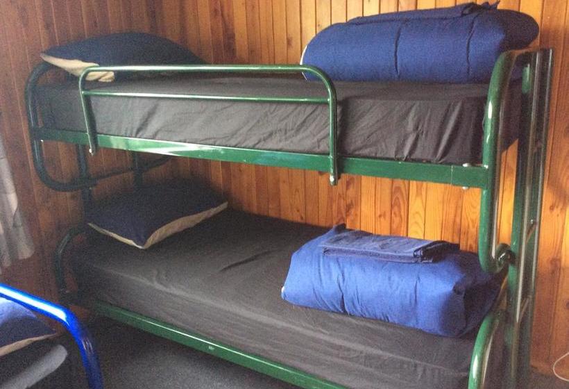 Hostel Adventure Inn Marahau 15