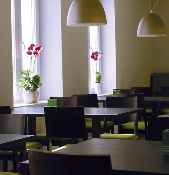 Hotel Bahnhof Jestetten 8