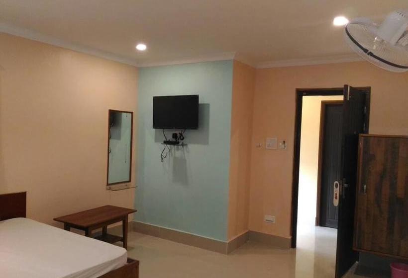 Hotel Barak Continental 10