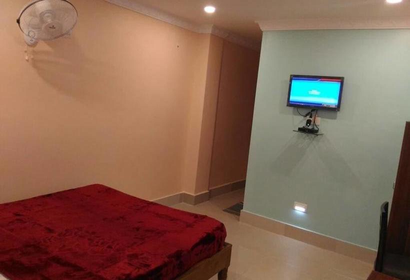 Hotel Barak Continental 17