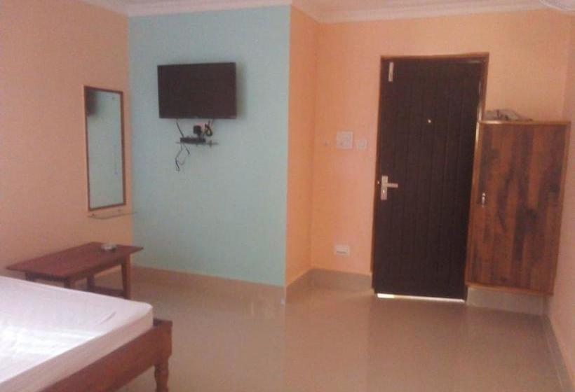 Hotel Barak Continental 8