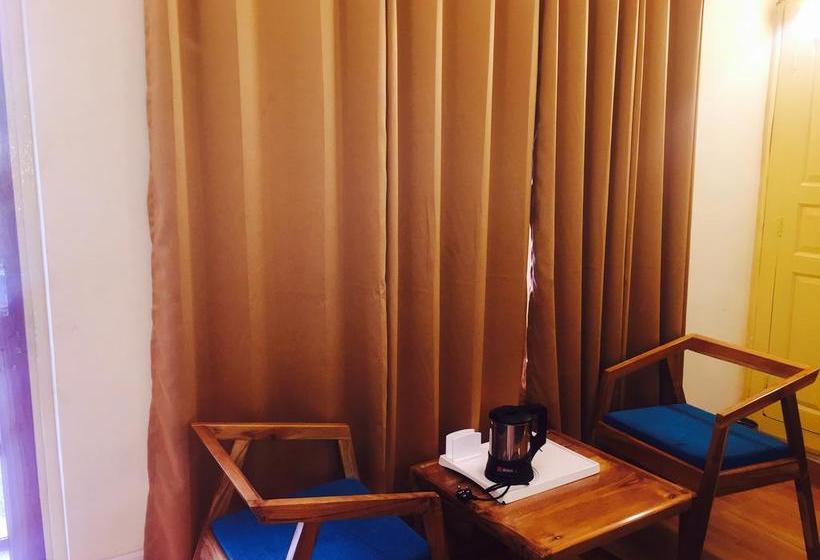 Bed and Breakfast The Woods 1