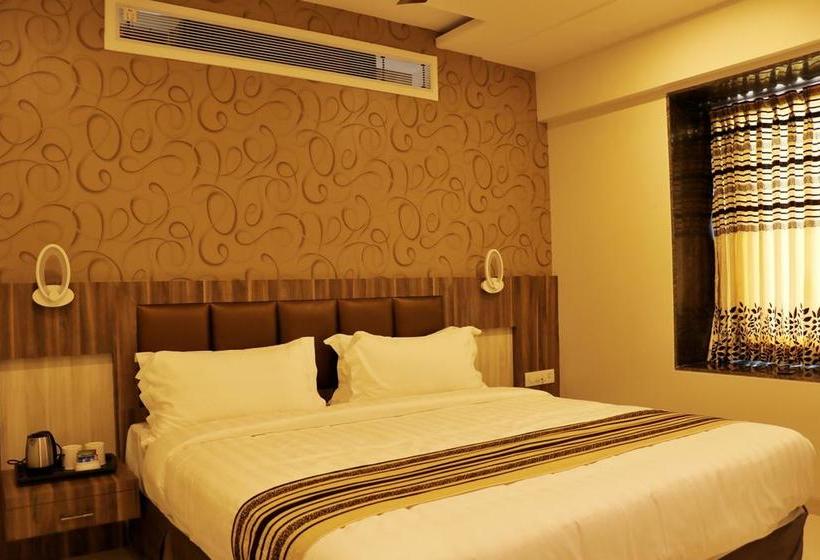 Hotel Vits Sagar Plaza 17