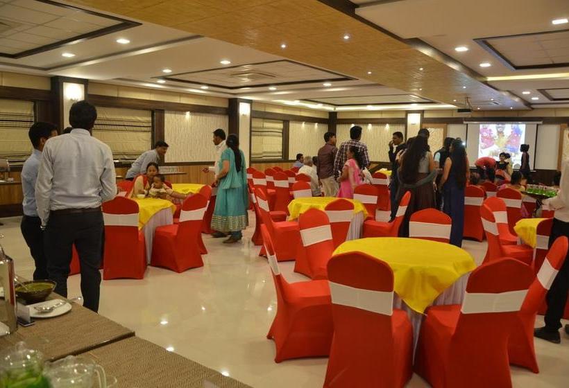 Hotel Vits Sagar Plaza 20