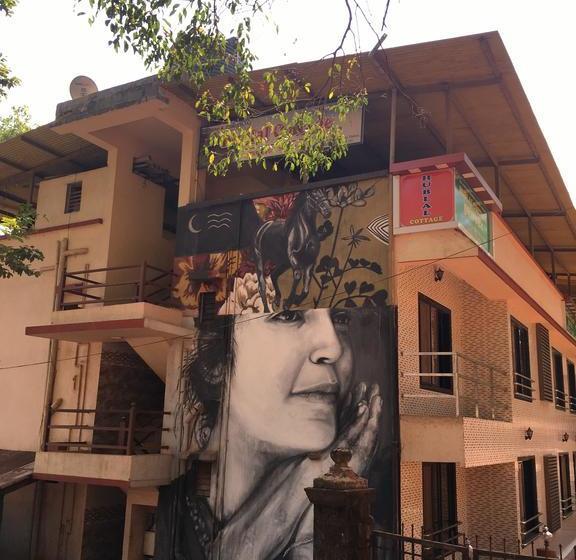 Hotel Roshan Palace 12