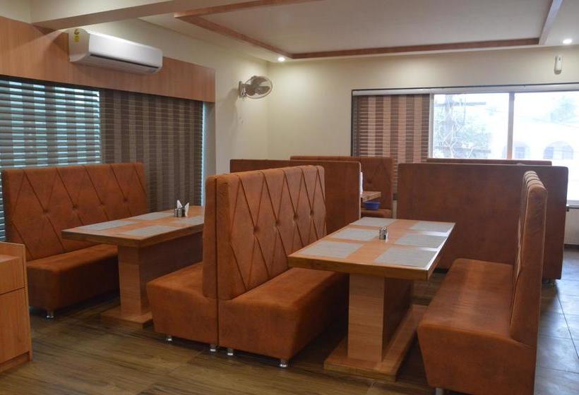 Hotel The Grand Dwarika 13