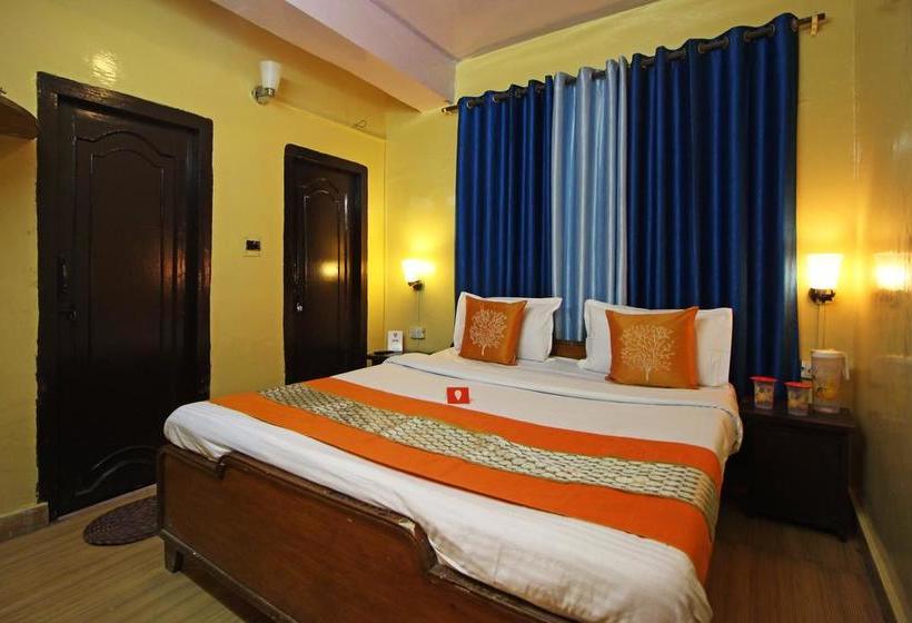 Hotel Oyo Rooms Wooden Paradise Mallital 9