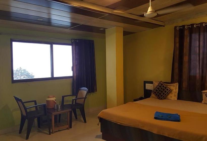 Hotel Hiral Valley View Residency 2