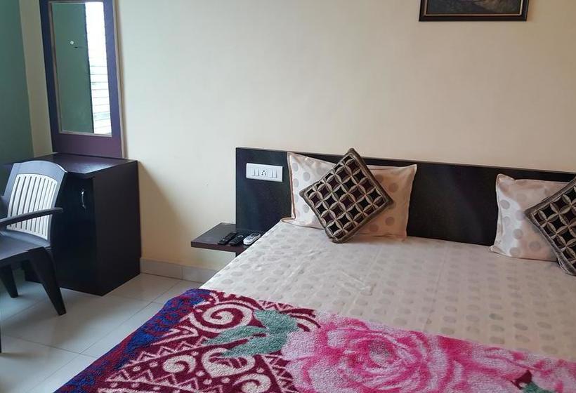 Hotel Hiral Valley View Residency 6