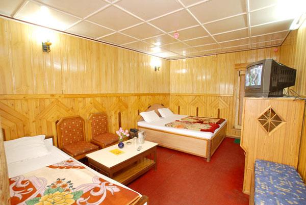Hotel Vikrant 13
